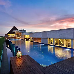 https://mega-boutique-hotel-and-spa.hotelsseminyak.net